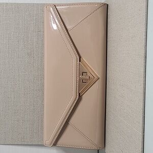 Aldo Nude Patent Clutch